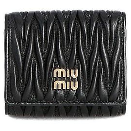 Miu Miu Billetera bi-fold de cuero Napa negra