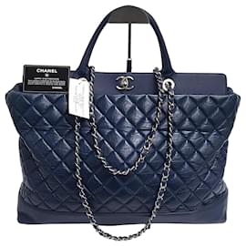 Chanel Borsa a spalla navy con catena in argento Portobello