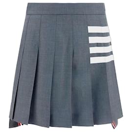 Thom Browne Falda corta plisada de lana con tejido liso a rayas