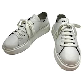 Prada Weiße Leder-Sneaker für Damen