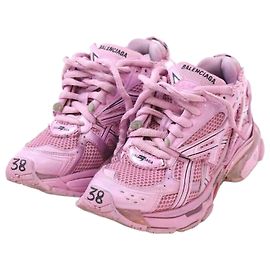 Balenciaga New Runner Pink Size