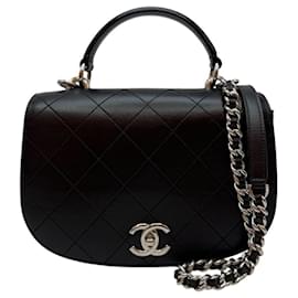Chanel Borsa a spalla con catena e pattina nera