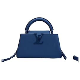 Borsa Tote Capucines East West Mini tutta nera con tracolla e crossbody - Louis Vuitton
