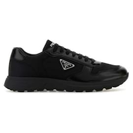 Prada Sneakers in Nylon e Pelle