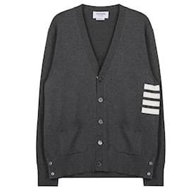 Herren Cardigan mit V-Ausschnitt in Relaxed Fit - Thom Browne