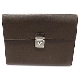Louis Vuitton Clutch per documenti in pelle Taurillon in marrone grizzly