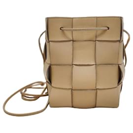 Bottega Veneta Borsa a secchiello crossbody Cassette