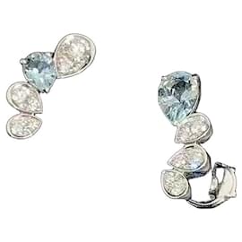 Orecchini Chaumet Josephine Ronde d'Aigrettes in oro bianco e diamanti