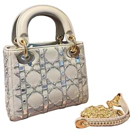 Borsa Dior Duchess con perle grigie a tre parti in agnello