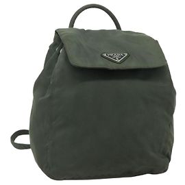 Mochila PRADA em nylon prata caqui Auth 176690