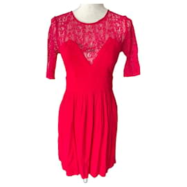 Vestido rojo de encaje de Sandro