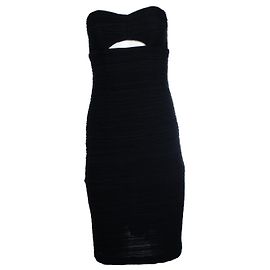 Schulterfreies, geripptes schwarzes Kleid von Nanette Lepore