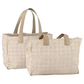 CHANEL Nuova Linea da Viaggio Borsa Tote Nylon 2 Set Beige CC Auth ti3894