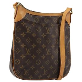 LOUIS VUITTON Monogram Odeon PM Schultertasche M56390 LV Auth ka4073A