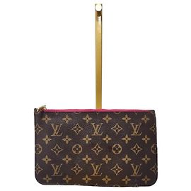 LOUIS VUITTON Monogram Neverfull MM GM Pochette Braun