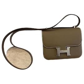 Hermès Constance 18 in pelle Epsom Etoupe con finiture oro rosa