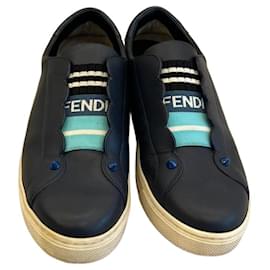 Fendi Rockoko Sneakers aus blauem Leder