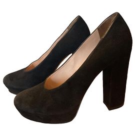 Décolleté Miu Miu in pelle scamosciata nera