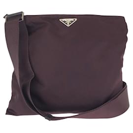 Borsa a spalla Prada in nylon tessuto con logo triangolare