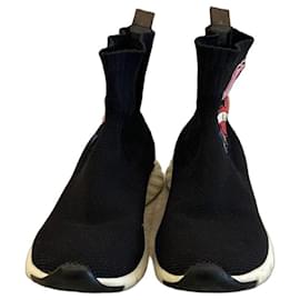Sneakers - Louis Vuitton