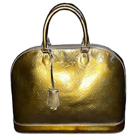 Bolso Louis Vuitton Alma Monogram Vernis Dorado