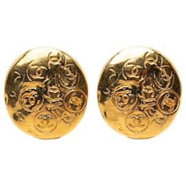 Orecchini a clip in metallo dorato CC di Chanel