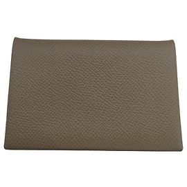 Tarjetero de cuero Epsom de Hermès en topo