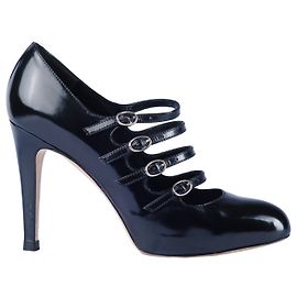 Zapatos de tacón de charol negro Gianvito Rossi