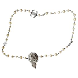 Collar Chanel de Perlas y Camelia en Cristales