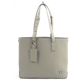 Borsa tote in pelle di vitello Aerogram LV di Louis Vuitton