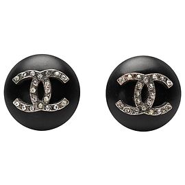 Schwarze CC-Ohrringe aus Harz und Strass von Chanel
