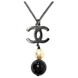 Collana lunga Chanel B14B Coco Mark