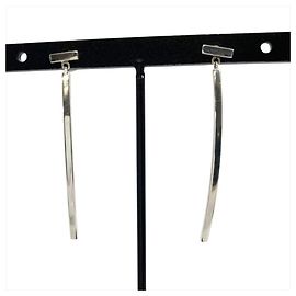 Orecchini T Wire Bar di Tiffany & Co.