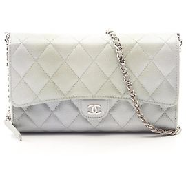 Borsa per telefono Chanel Matelassé in verde e argento