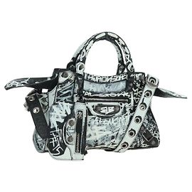 BALENCIAGA Sac Neo Kago City XS Graffiti en cuir blanc 700940 Auth am11504SM