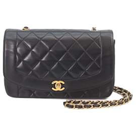 Chanel A01165 Borsa a Spalla Diana 25 in Pelle di Agnello Nera con Hardware Oro