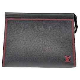 Pochette Voyage Marine Rouge Taiga Louis Vuitton Clutch Bag