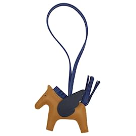 Hermès Rodeo Pegase PM Bijou de sac Sesame/Bleu Saphir/Noir