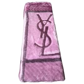 Plaid Yves Saint Laurent YSL rose motif patchwork