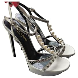 Saint Laurent Sandali Alice 105 in pelle bianca perle e catene