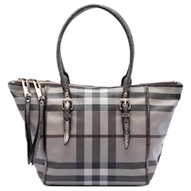 Burberry Salisbury Tote aus beschichtetem Canvas mit Smoke Check in Beige