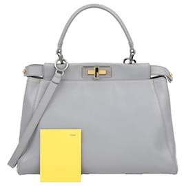 Borsa Tote Peekaboo Medium a tracolla - Fendi