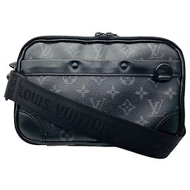 Borsa Messenger Alpha in tela Monogram nera e pelle Louis Vuitton