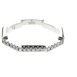 Anillo Link to Love de Gucci en oro blanco de 18K