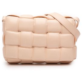 Bottega Veneta Sac bandoulière Cassette matelassé en nappa Intrecciato rose