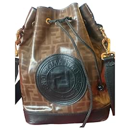 Borsa a secchiello Fendi Mon Tresor monogramma FF
