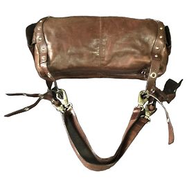 Balenciaga Borsa a tracolla in pelle marrone con borchie