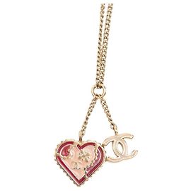 Collana con pendente Chanel Coco Mark Heart