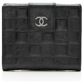 Chanel Vintage Cartera Lucky Symbols en piel de cordero con relieve