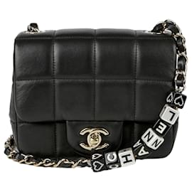 Chanel Mini borsa a tracolla e crossbody con catena Cube